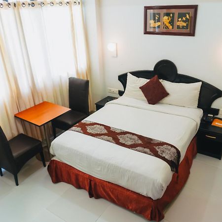 Hotel Chothys Park Thiruvananthapuram Exterior foto