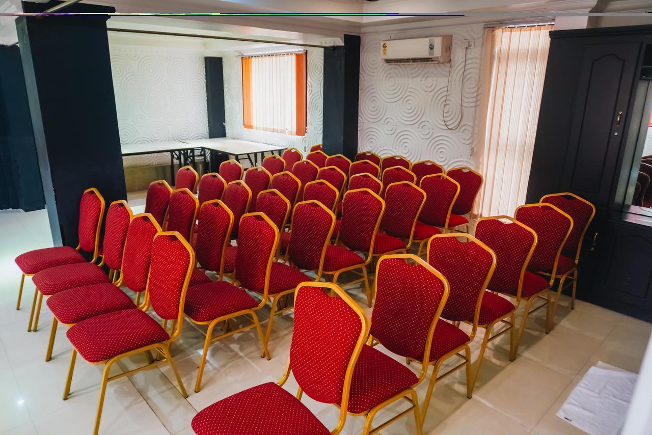 Hotel Chothys Park Thiruvananthapuram Exterior foto
